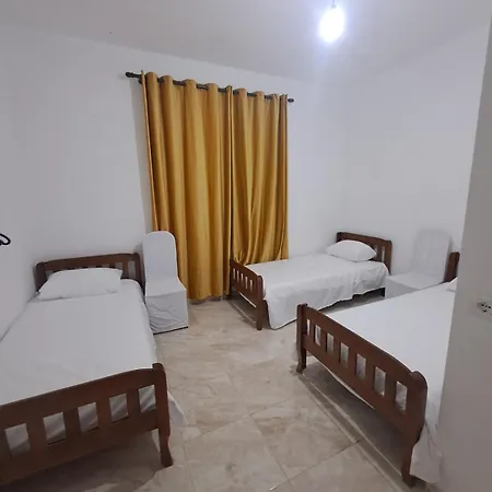 Bujtina Ismet Gjeli Guest house Rrogozhine