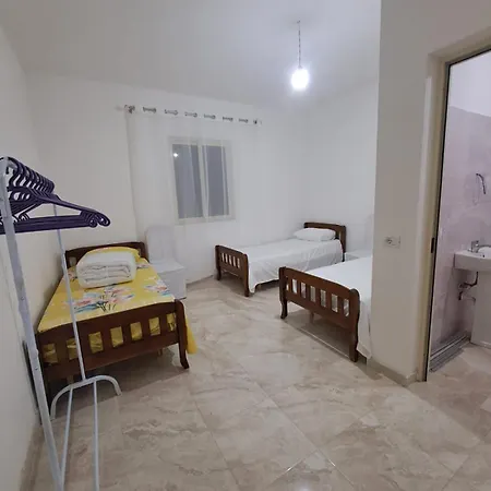 Guest house Bujtina Ismet Gjeli Rrogozhine